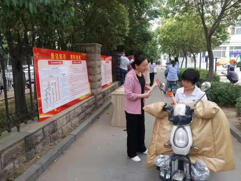 代办群众信访 打通服务群众“最后一公里”_政务_资讯_河南商报网